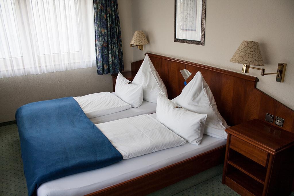 Hotel La Vigie & Ristorante Belvedere Duisburg Bilik gambar