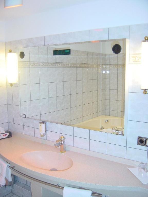 Hotel La Vigie & Ristorante Belvedere Duisburg Luaran gambar